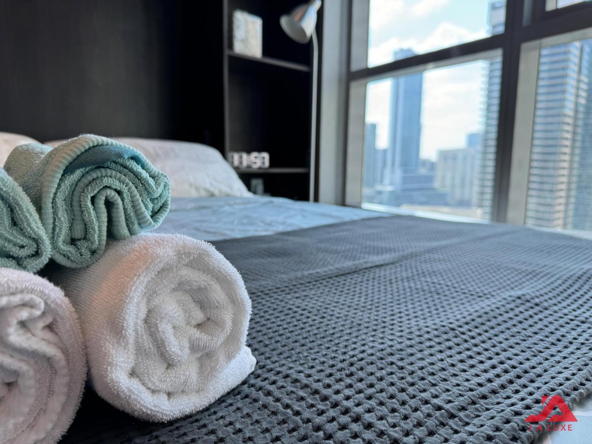 Cozy Marina & Sea View Apt In Bay Central Tower Dubai Marina With Modern Gym & Pool, Steps To Beach & Metro Bagian luar foto